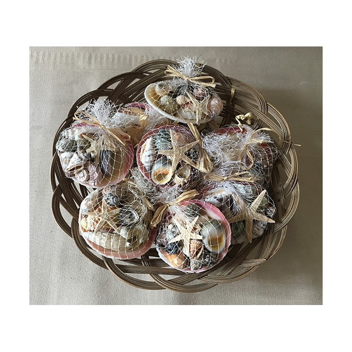 Codakia remplie de coquillages, Filet & Noeud par 24