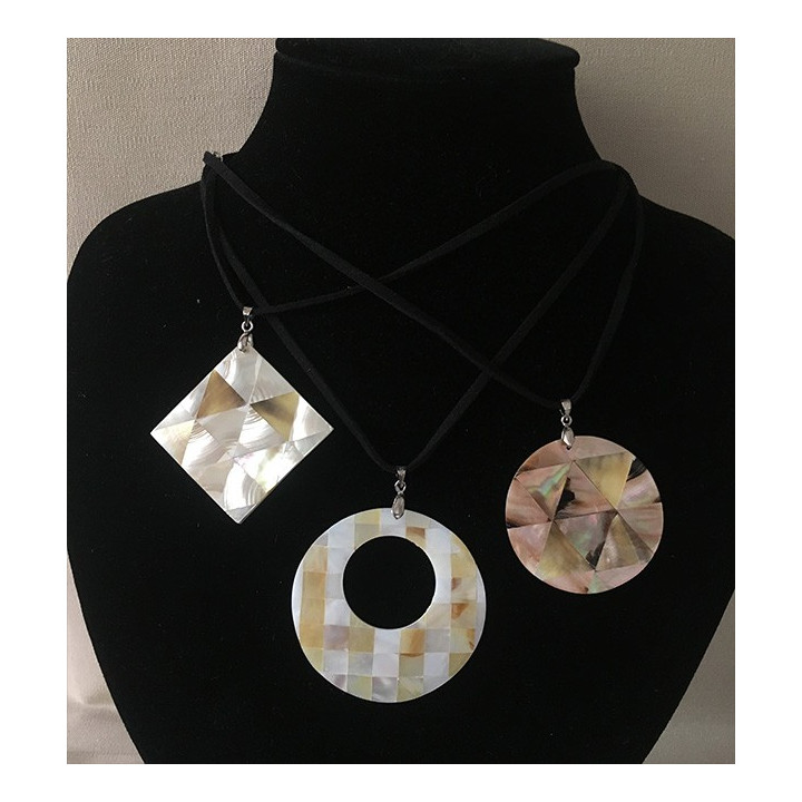 Pendentifs Nacres Assortis sur Cordon lot de 6