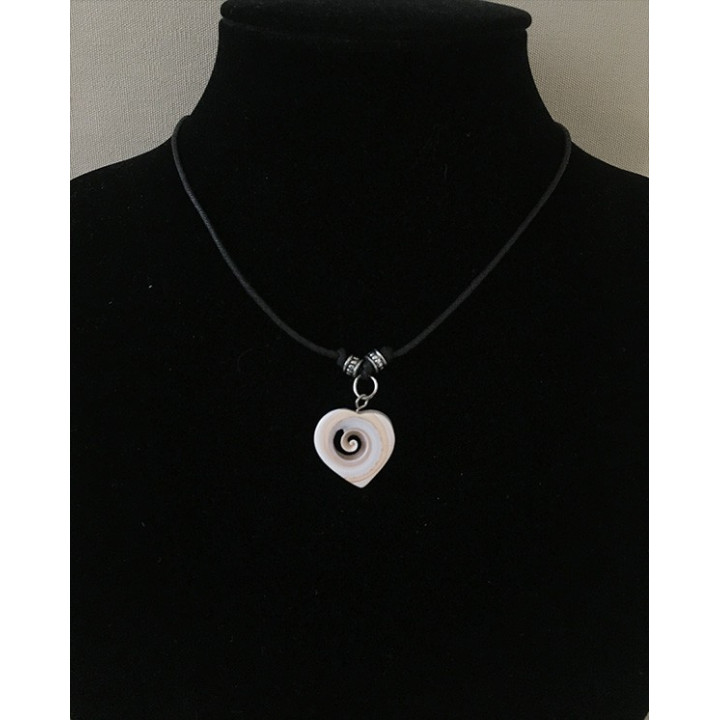 Heart Luhuanus pendant on Cordon lot of 12