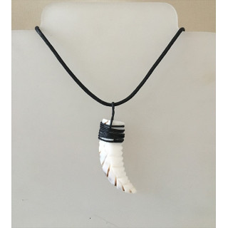 Pendentif Dent Tigris Sculpté sur Cordon lot de 12