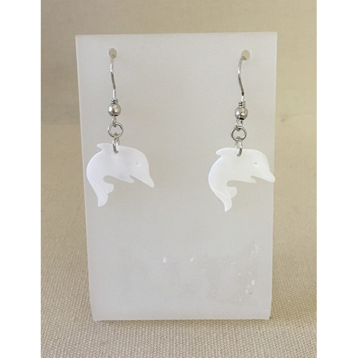 Dolphin mother-of-pearl crochet earrings by 12