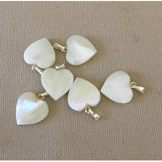 Pendentif Nacre Trocha Coeur 15mm Monture Argentée lot de 25