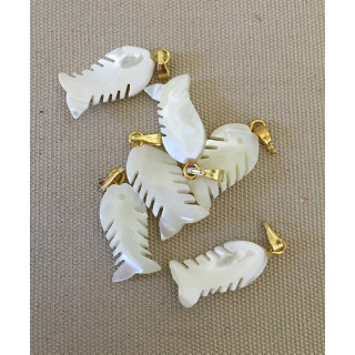 Nacre Pen Fish Fish Ridge 20mm lot of 25