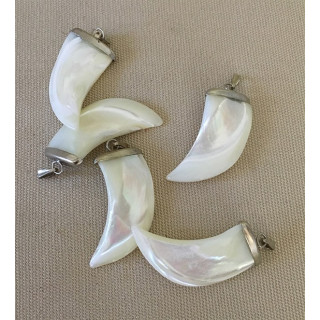 Nacre Dent Pendant Large Silver Mount lot of 25