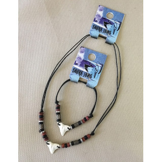 Parure collier/bracelet dent de requin résine par 24