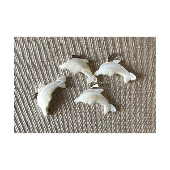 Dolphin mother-of-pearl pendant mounted silver by 25