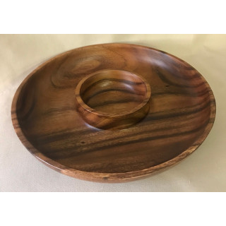 Round wooden platter in diameter 32cm by 1