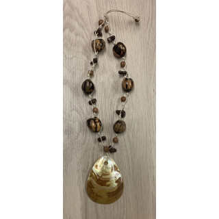 Collier graines avec pendant ptéria par 12