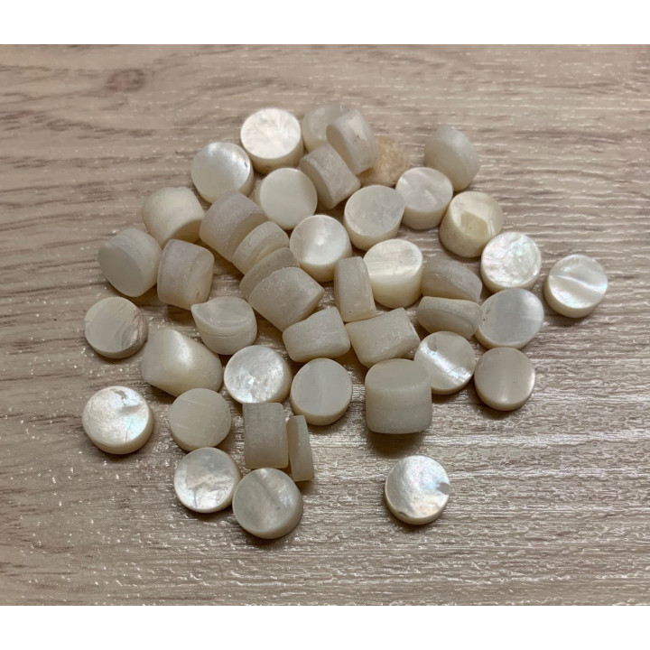 5065 Mini pastilles nacre 11/12mm - sachet de 100grs -lot de 1