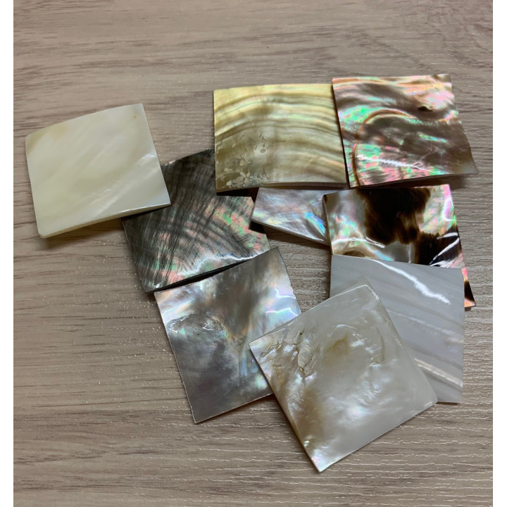 2158 CARRE IN COQUILLAGE NACRE 3.5cm lot of 25