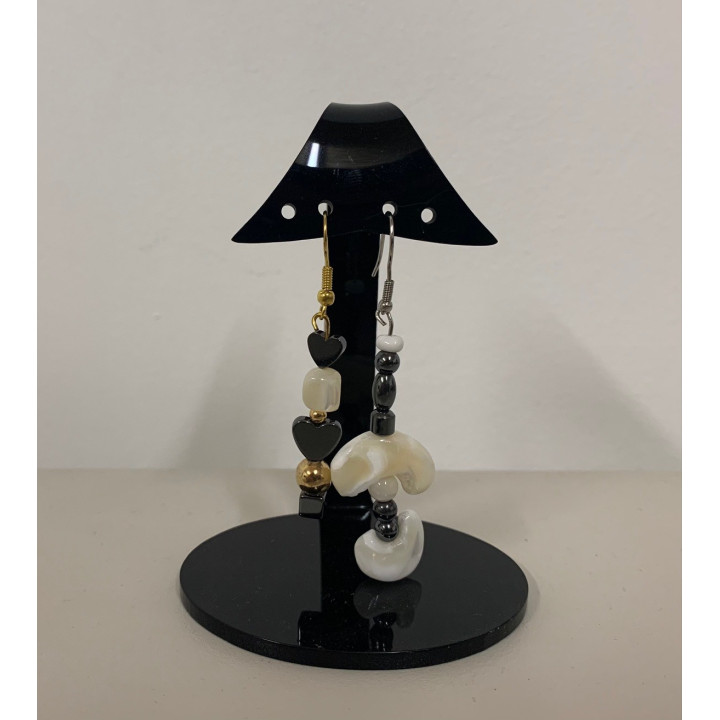 Boucles d'oreilles hematite modeles assortis par 12