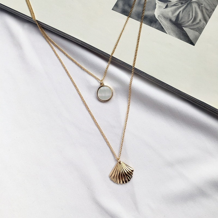 Assortiment Collier Doré Pecten/ Rond Nacre par 12