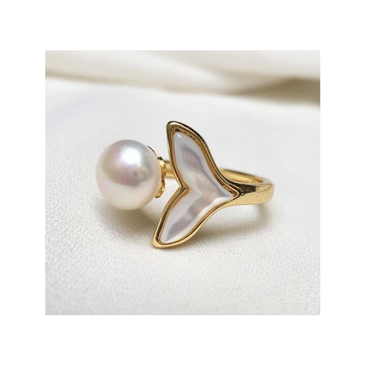 Bague dauphin dorée nacre et perle par 6