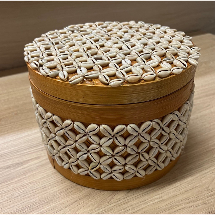 Boite en coquillage et bambou 20cm de diam - 15cm Hauteur par 2