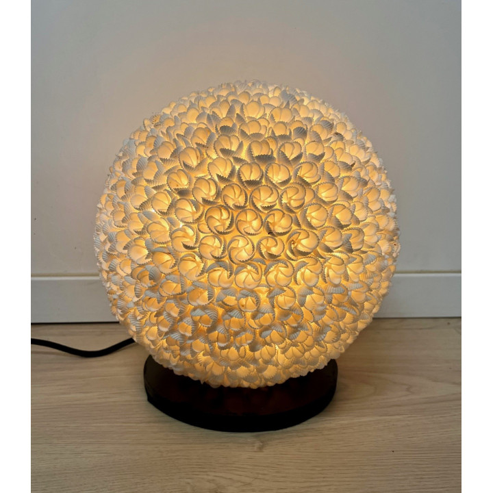 Lampe sphère coquillages blancs 25cm par 1