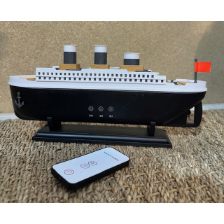 Bateau diffuseur 30cm avec une huile essentielle & télécommande par 1